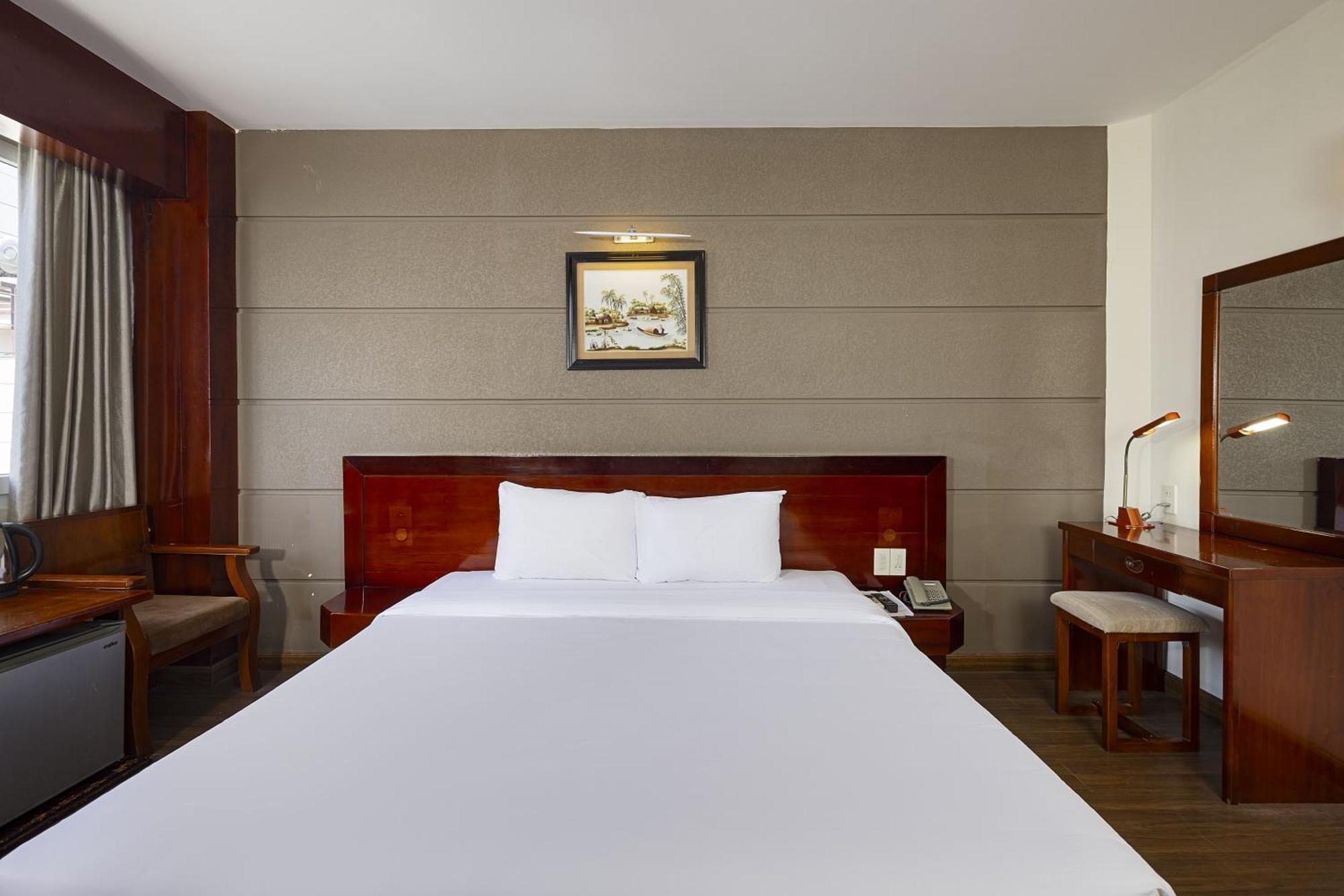 Wintersea Hotel Nha Trang Exteriör bild