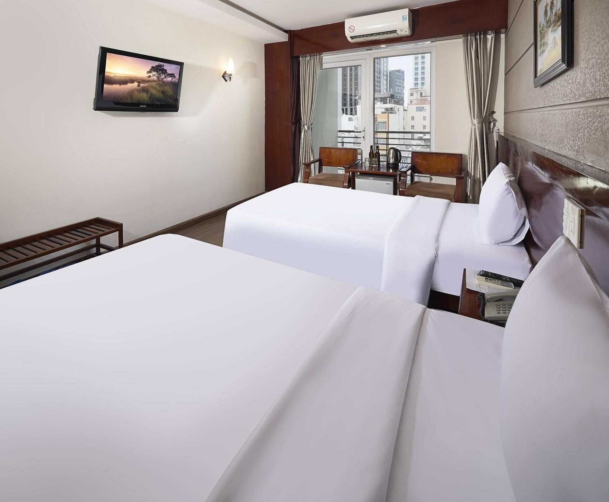 Wintersea Hotel Nha Trang Exteriör bild