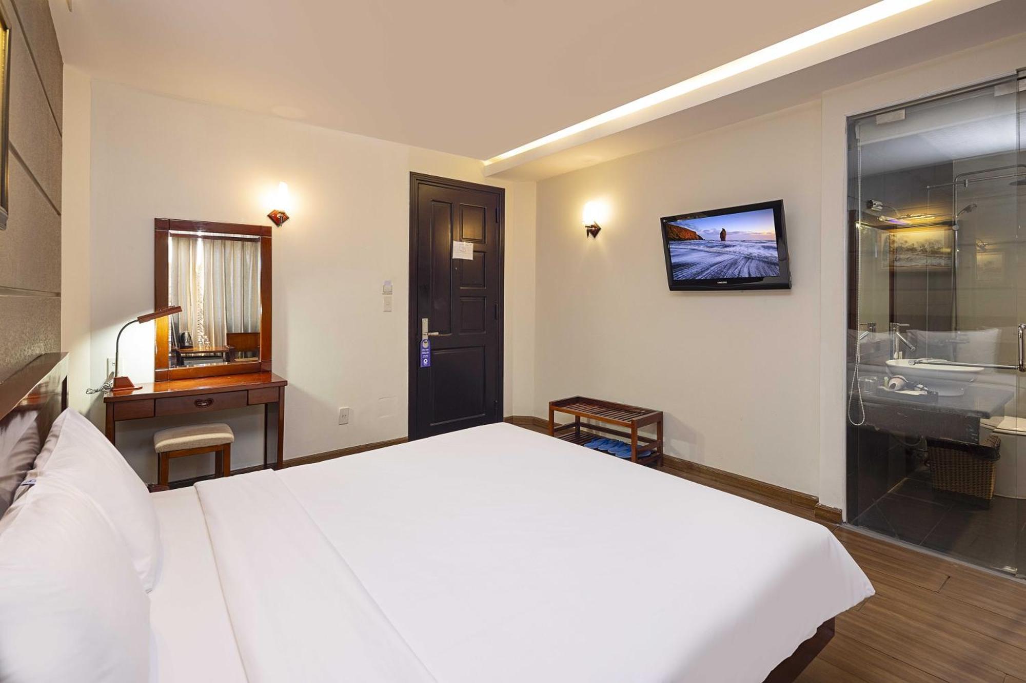 Wintersea Hotel Nha Trang Exteriör bild