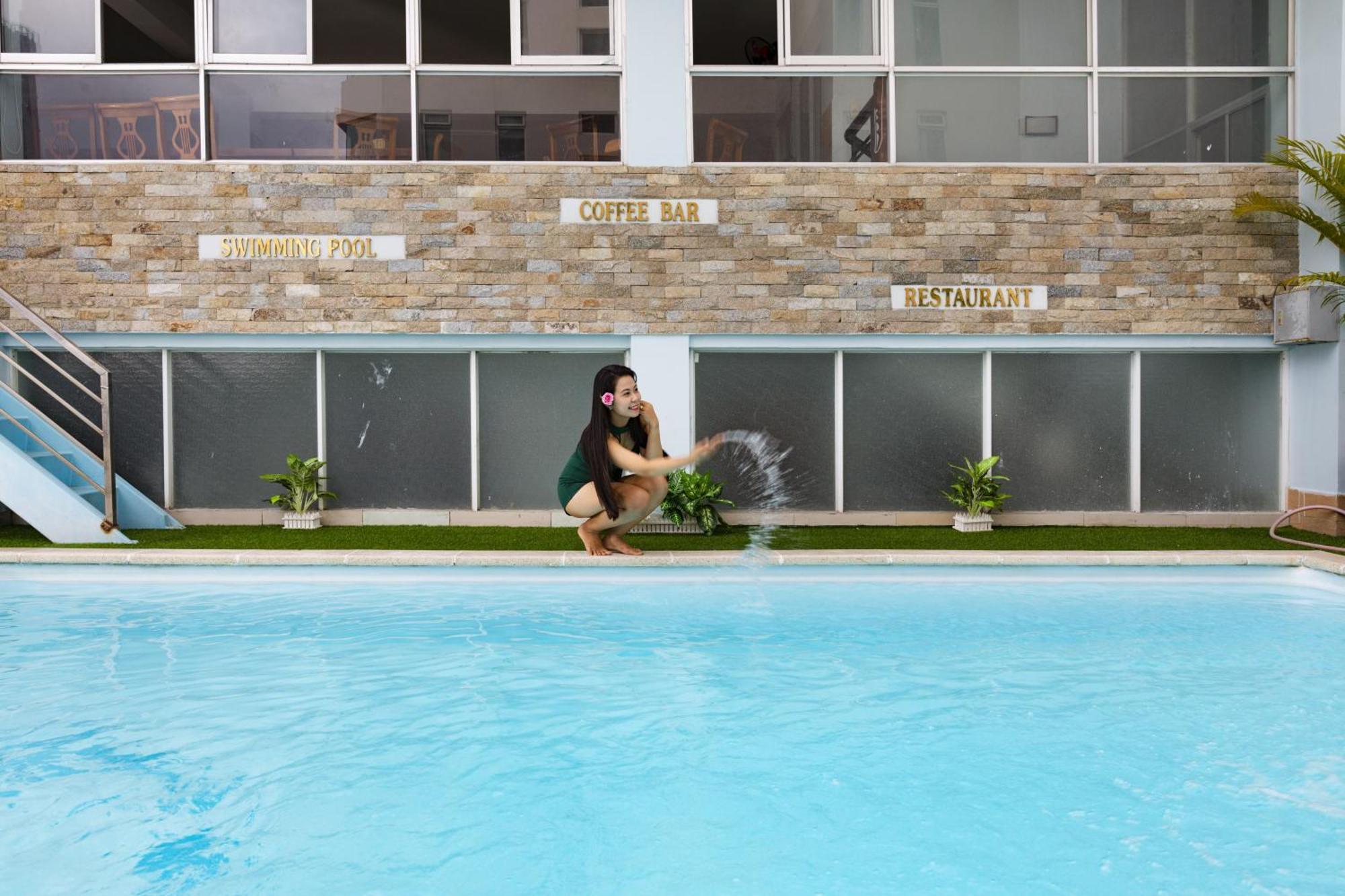 Wintersea Hotel Nha Trang Exteriör bild